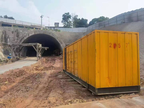 马尾发电机出租自启装置的工作原理是什么？